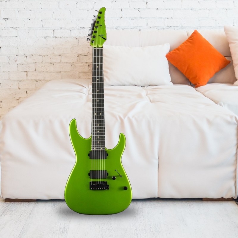 METALIC GREEN PAINT GUITAR 1